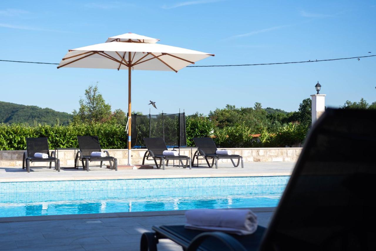 Vacation Villa Matic With 7 Bedrooms ซินย์ ภายนอก รูปภาพ